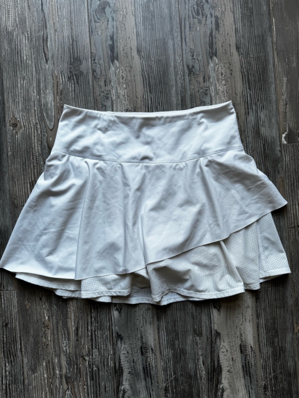 Women’s Athleta Ace Mesh Short White Small High Waist Athletic